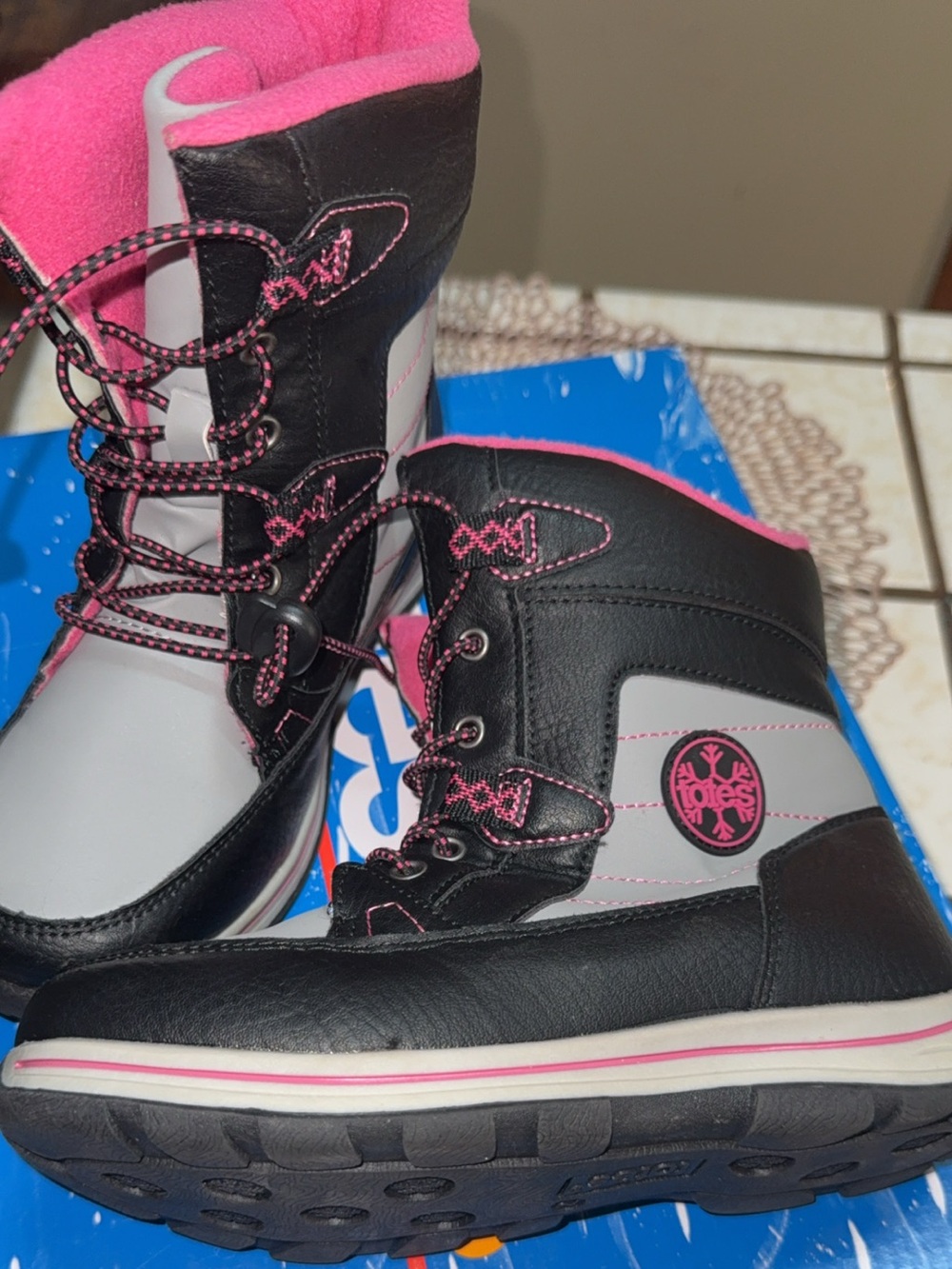 totes kids Black and Pink Lace-Up Winter Boots